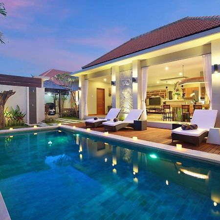 Kae Villa Anggrek Seminyak Buitenkant foto