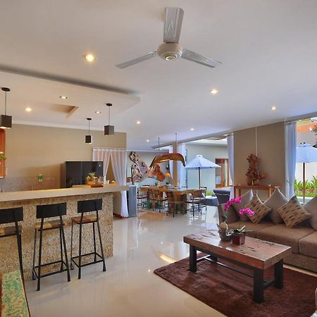 Kae Villa Anggrek Seminyak Buitenkant foto