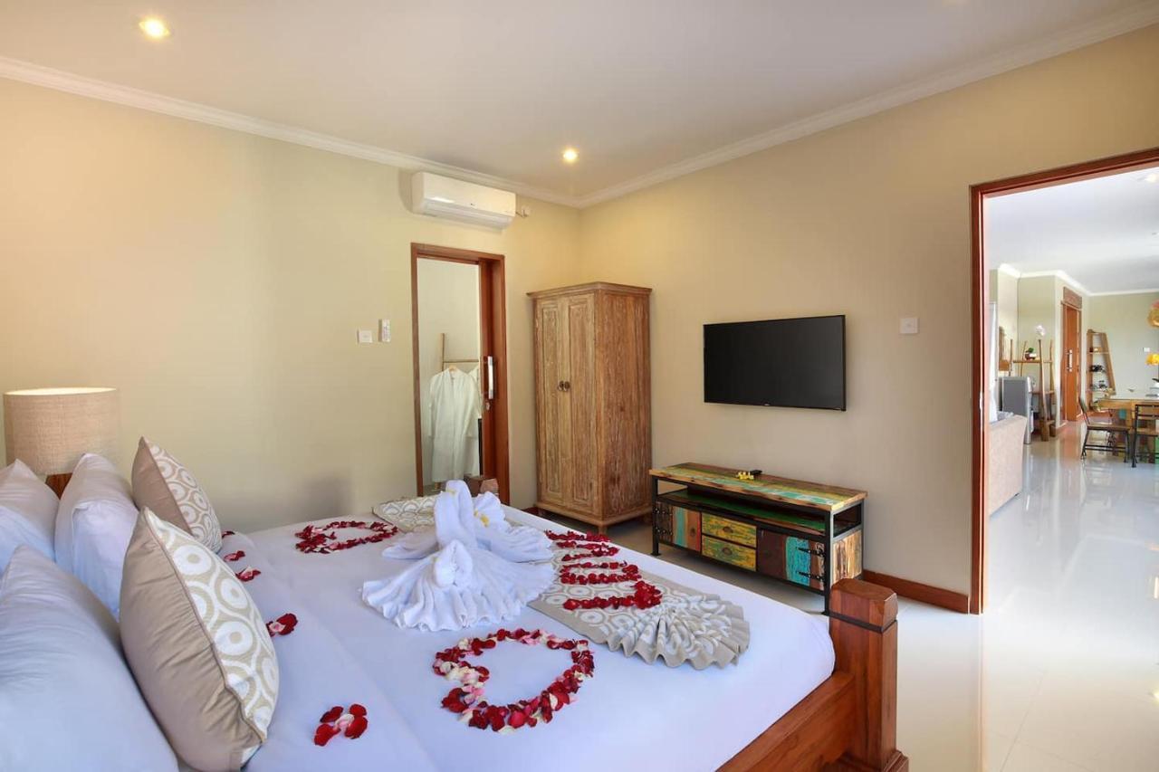 Kae Villa Anggrek Seminyak Buitenkant foto