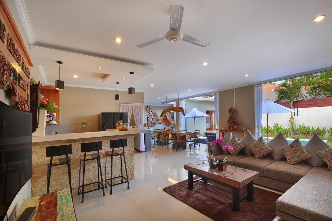 Kae Villa Anggrek Seminyak Buitenkant foto